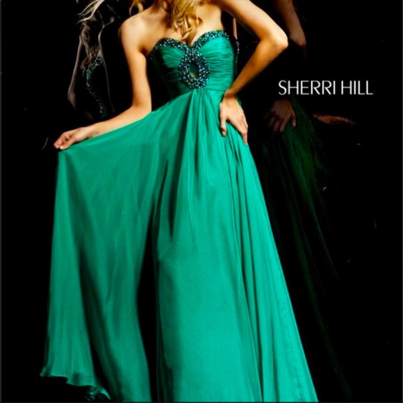 Sherri Hill Gorgeous Spring Line Prom Dress - Picture 6 of 8